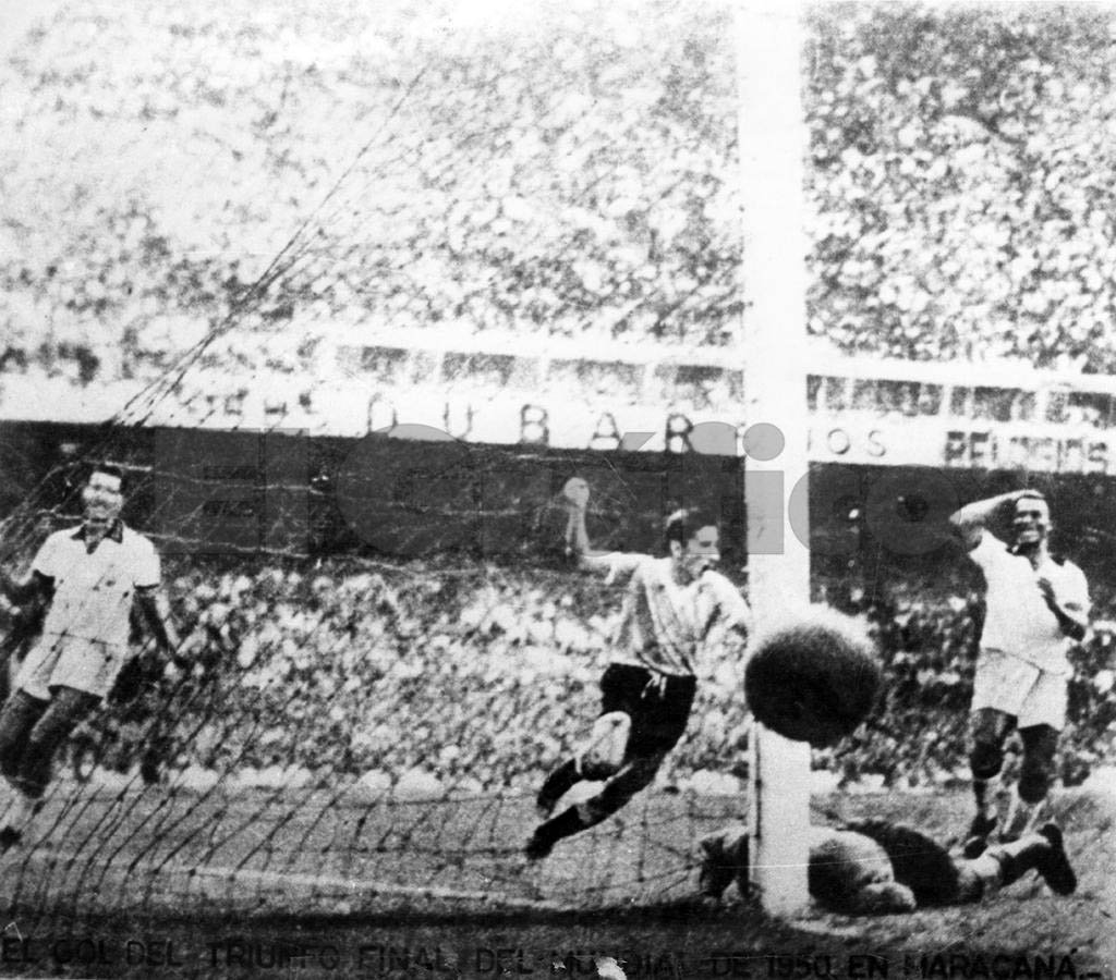 Gol decisivo de Ghiggia para o Uruguai contra o Brasil